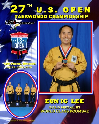 Torsoshot of Smiling Gold Medalist Grandmaster Lee during the 27th US Open Championship holding his medal